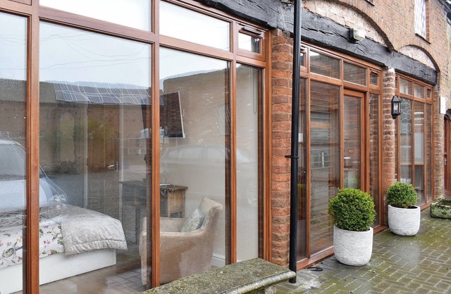 Alojamiento de 2 habitaciones en Lower Drayton, near Penkridge