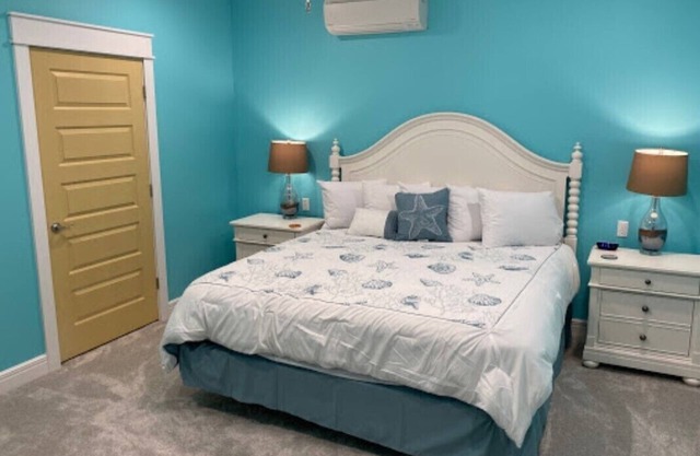 2-bedroom resort in wonderful Branson, MO, with AC, WiFi, fitness room on site