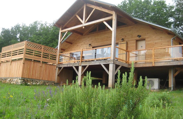 Chalet de carácter con piscina - 3 noches min.