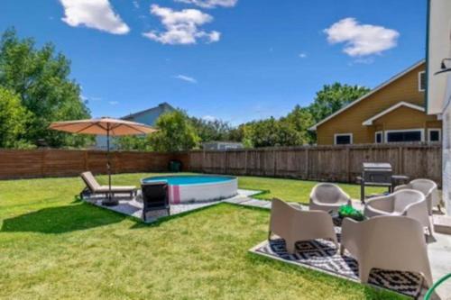 2 Combined Homes - 2 Private Pools - 16 Guests