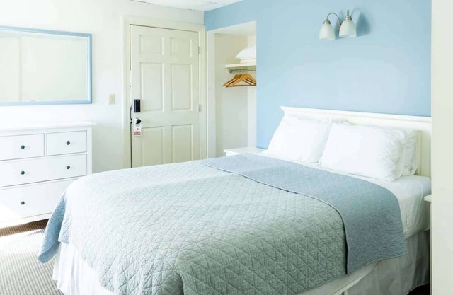 #2 | Comfy Room w/ Queen-bed