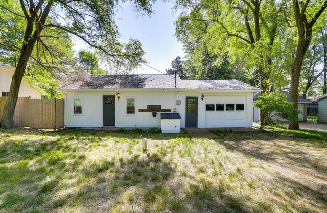 2 Mi to Hagar Beach: Charming Home w/ Fire Pit!