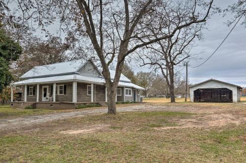 2 Mi to Lake Hartwell Charming Southern Cottage
