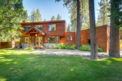 2 Mi to Lake Tahoe Spacious and Serene Retreat!