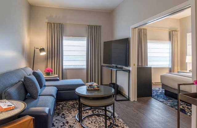 2 Portland Lux Units: Spacious, Comfy & Prime Location | Iconic Stay w/ City Flair