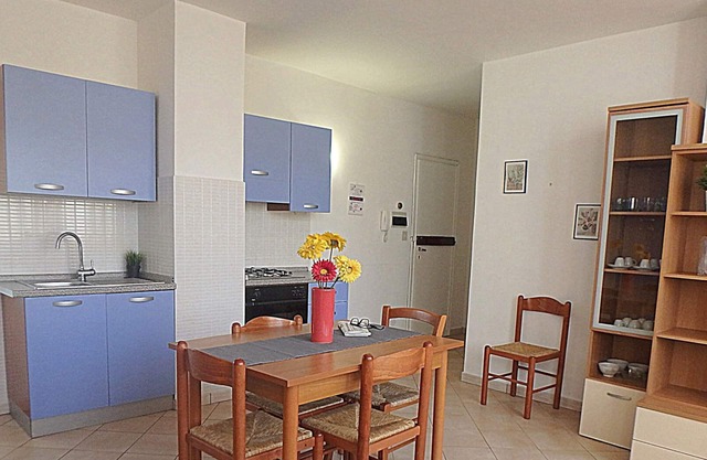 A 20 metros de la playa, Gran apartamento de tres habitaciones en el centro