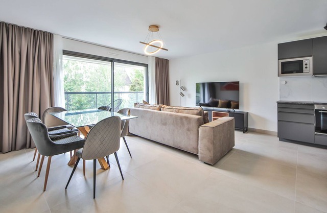 202 71-Apartamento-Exclusivo-Baño con ducha-Balcón