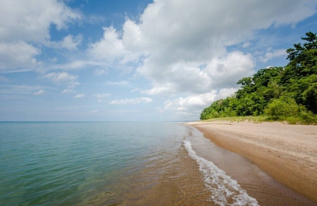 Casa privada cerca de la majestuosa playa del lago Michigan sin acceso a escaleras
