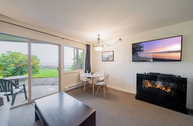 #221 Lower Beach View Suite at Shorewater Resort, Qualicum Beach