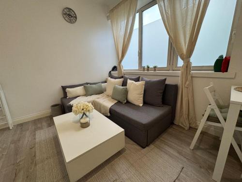 29 Sweet 1 Bed sleeps 4 with free parking BHX NEC