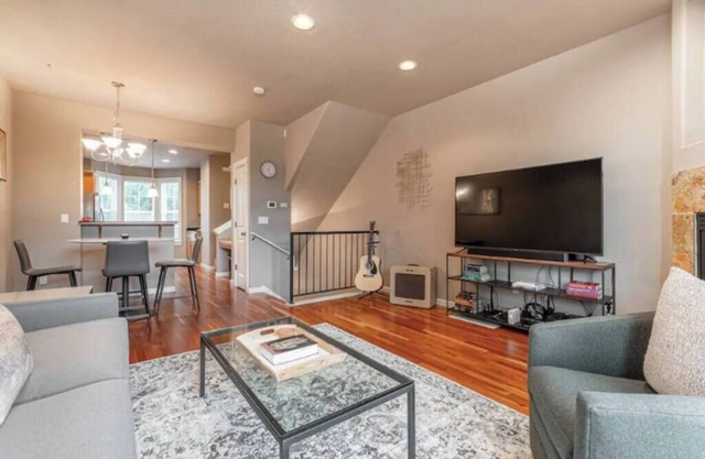 2bed+2.5bath w/ Garage -