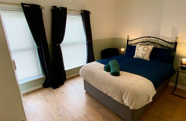 2BR City Side House in Belfast