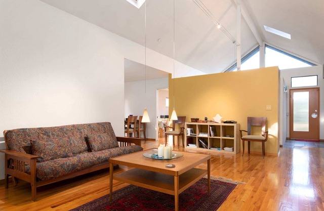 2BR Home Near Stanford, on Sand Hill Road