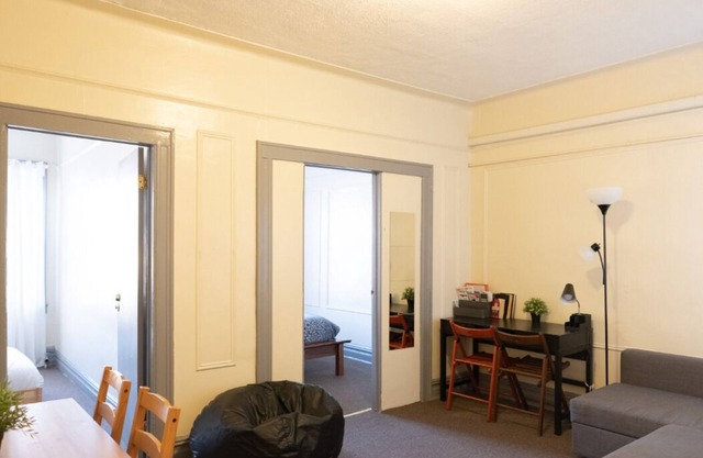 2BR Large, safe, Private 2082 Fr