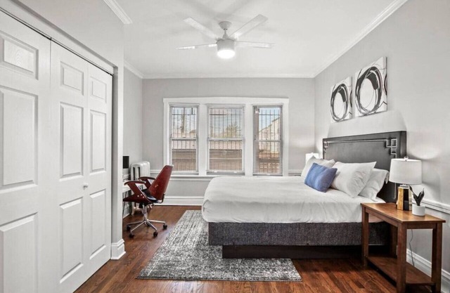 Stylish 2BR Apt in Vibrant Avondale near Shops