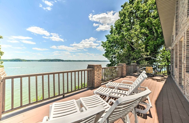 ¡NUEVO! ¡A-Frame Home en Kentucky Lake con muelle privado!