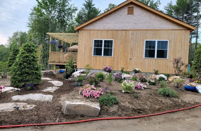 3 BED-2 BATH-NEW HOME-Boothbay Center. Beautifully landscaped property.