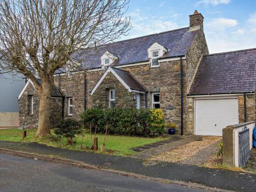 3 bed in Fishguard 37270