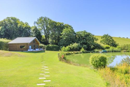 3 Bed in South Molton oc-k32694