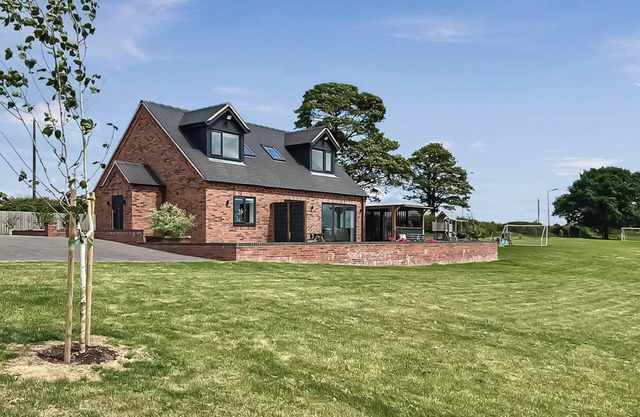 Alojamiento de 3 habitaciones en Kingsley Moor, near Stoke-on-Trent