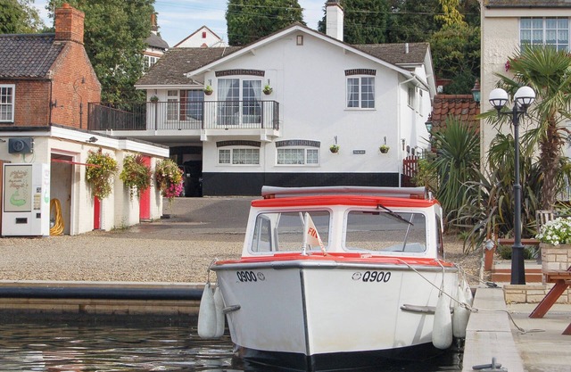 Alojamiento de 3 habitaciones en Horning, near Norwich