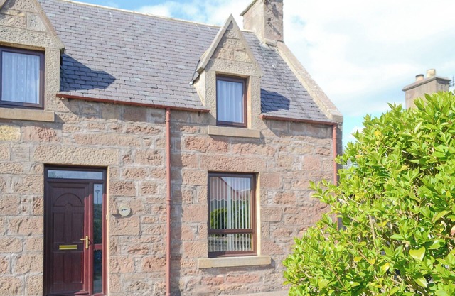 Alojamiento de 3 habitaciones en Embo, cerca de Dornoch