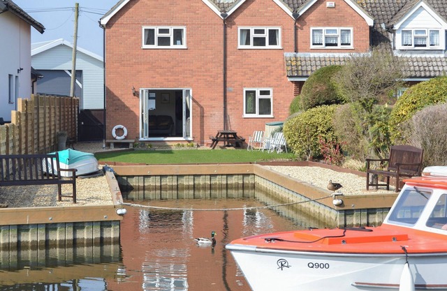 Alojamiento de 3 habitaciones en Wroxham
