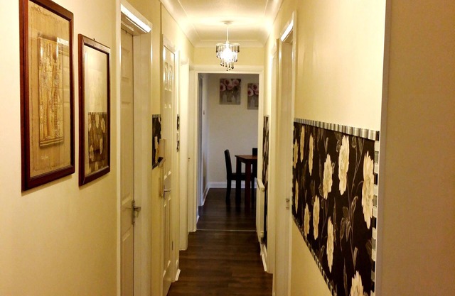 APARTAMENTO DE 3 DORMITORIOS DE HASTA 10 PERSONAS - Ideal para empleados corporativos