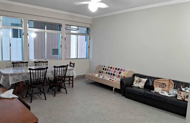 3 Bedroom Apartment Facing Itararé Beach / SV