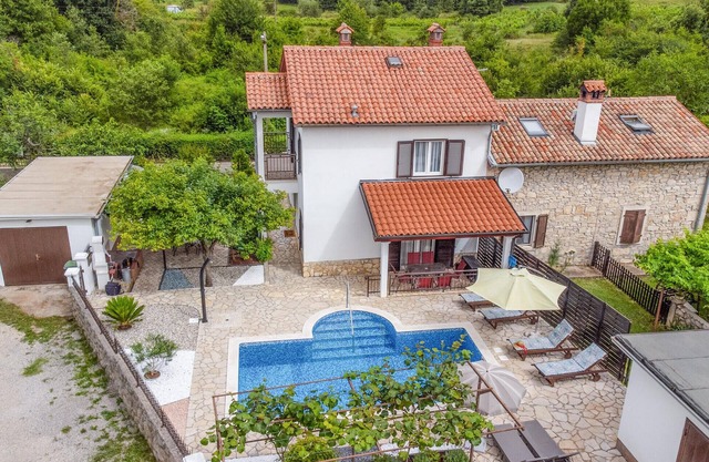 Hermosa casa de 3 dormitorios en Labin