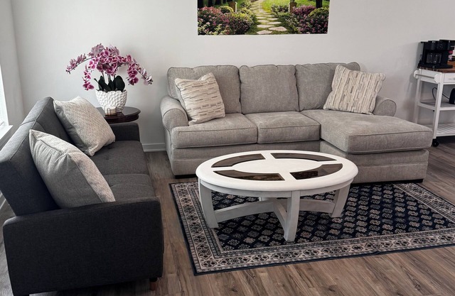 3-bedroom bungalow with , WiFi in Jeffersonville