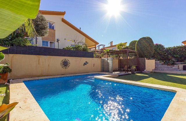 Preciosa casa de 3 dormitorios en Busot