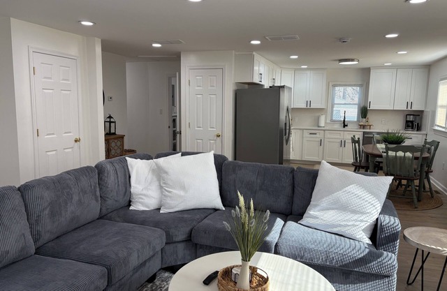 3-bedroom house in heart of Newark close to Christiana Hospital & Mall