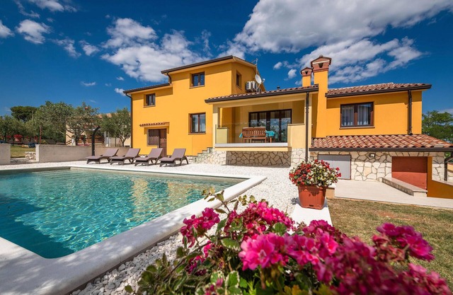 Impresionante casa en Barban con cocina