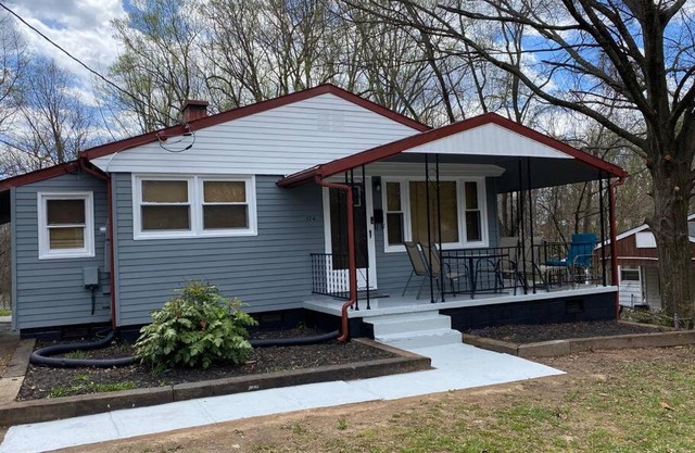 3 bedrooms close to downtown, Hospital & college