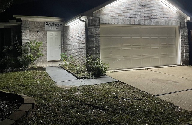 3 BR/2Bath | Freshly Renovated Home w/ King Bed |