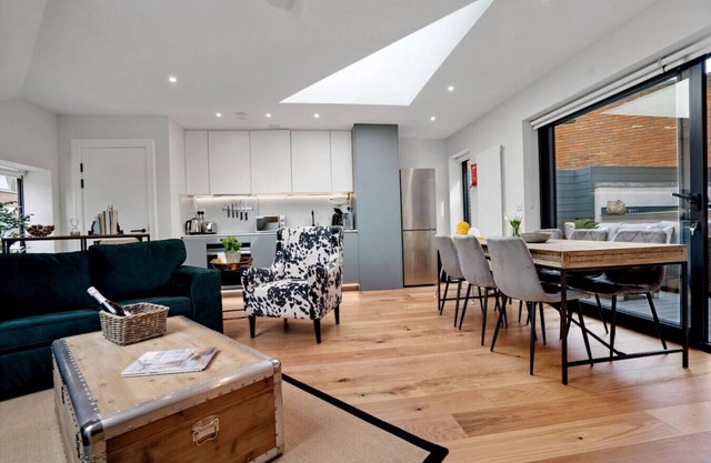 Super Central 3 bed in Richmond