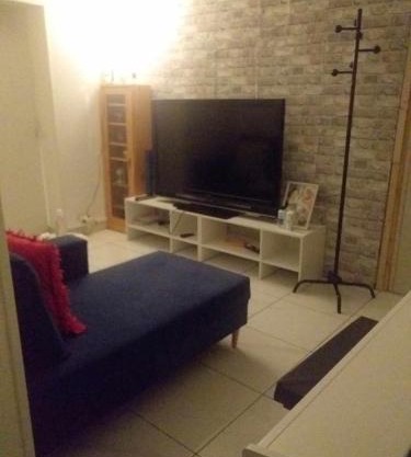 3 chambres à louer dans l'appartement deux pas à Tramway2
