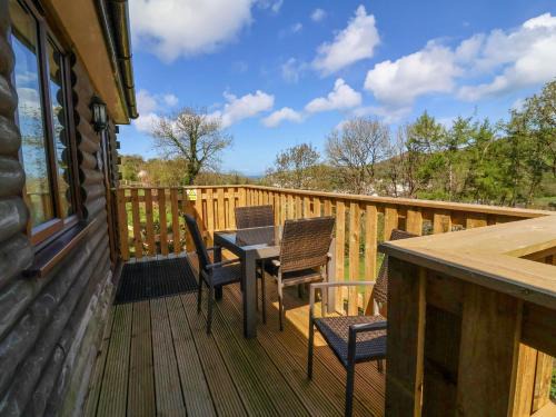 3 Manleigh Park