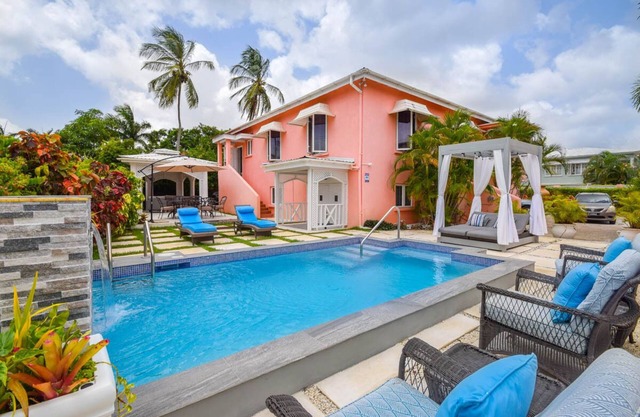Casa de 4 dormitorios cerca de la playa - Blessed Manor