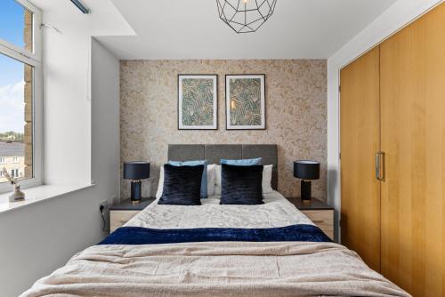 30 percent off! Beautiful Apartment in Dewsbury - Sleeps 6