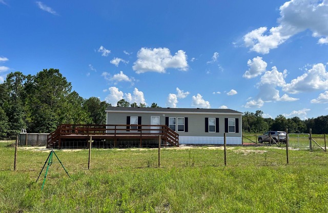 35 min from Disney. Pet Friendly!