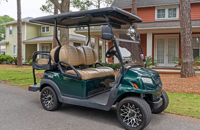 Hermosa casa de campo familiar * Carrito de golf * * Frente a la piscina * * Se aceptan mascotas *