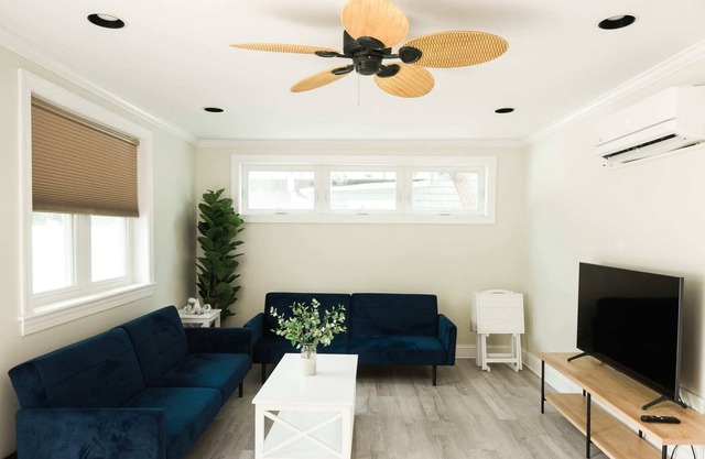 ♡ 3BR BEACH HOUSE | 1 MIN » BEACH | BACKYARD | BBQ