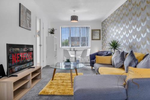 3BR Family Home Near Metro Station & Shops