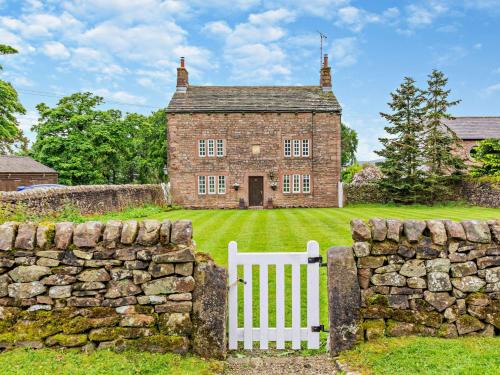 4 Bed in Clitheroe 94409
