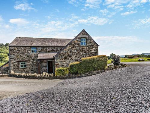 4 Bed in Conwy 95386