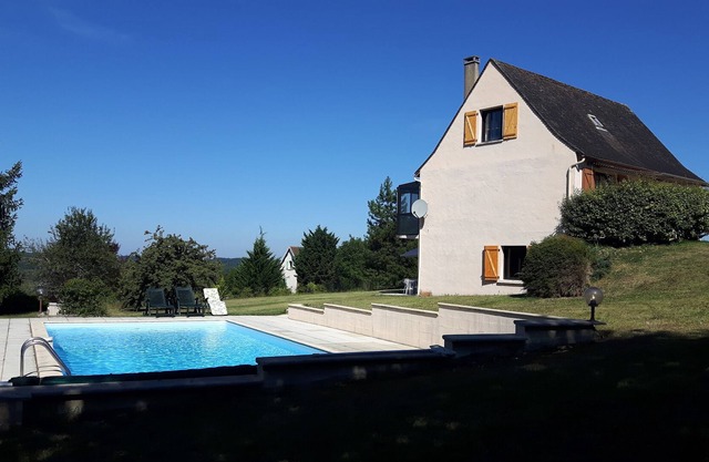 4-cama, piscina privada, gran jardín, vistas impresionantes