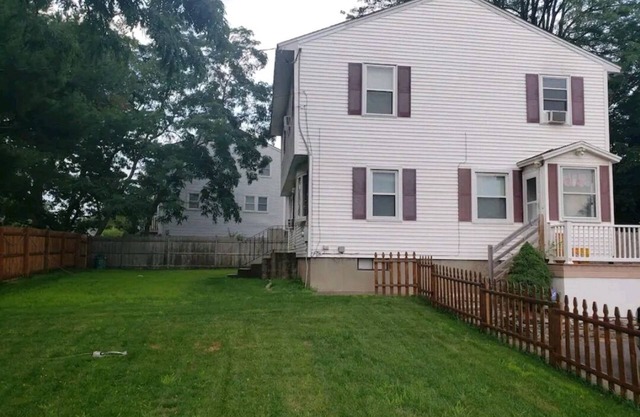 4 bedroom/ 2 bathroom. Safe and quiet area