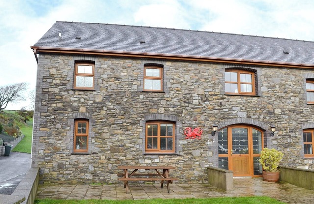 Alojamiento de 4 habitaciones en Near Llanfarian